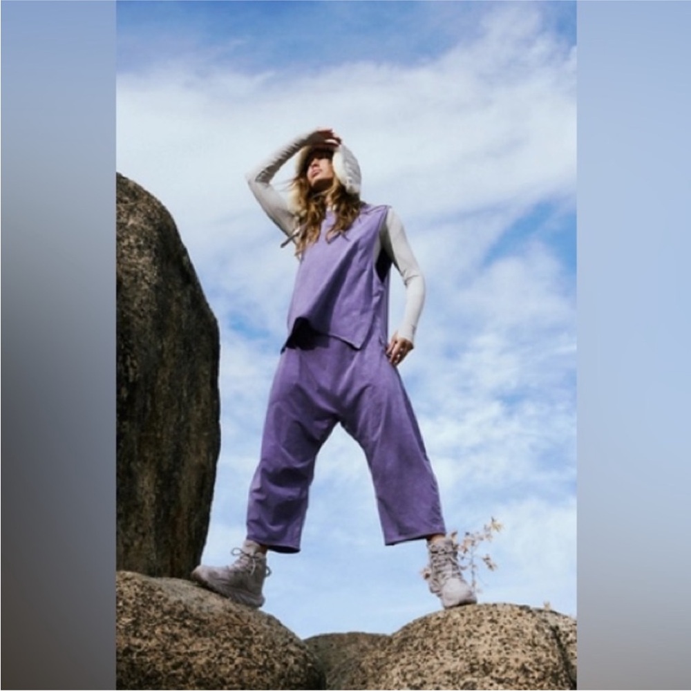 FREE PEOPLE |  NWOT Hot Shot Relaxed Pants in Super Berry